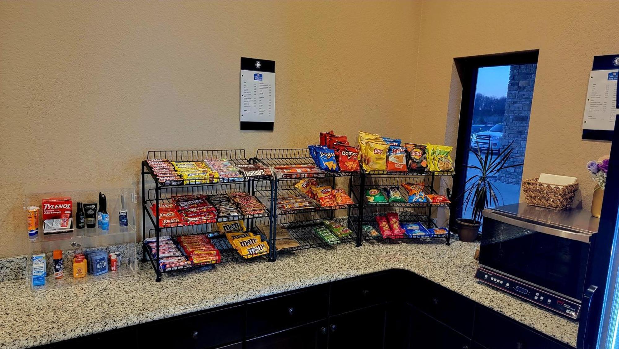 Cobblestone Inn & Suites Maryville Esterno foto