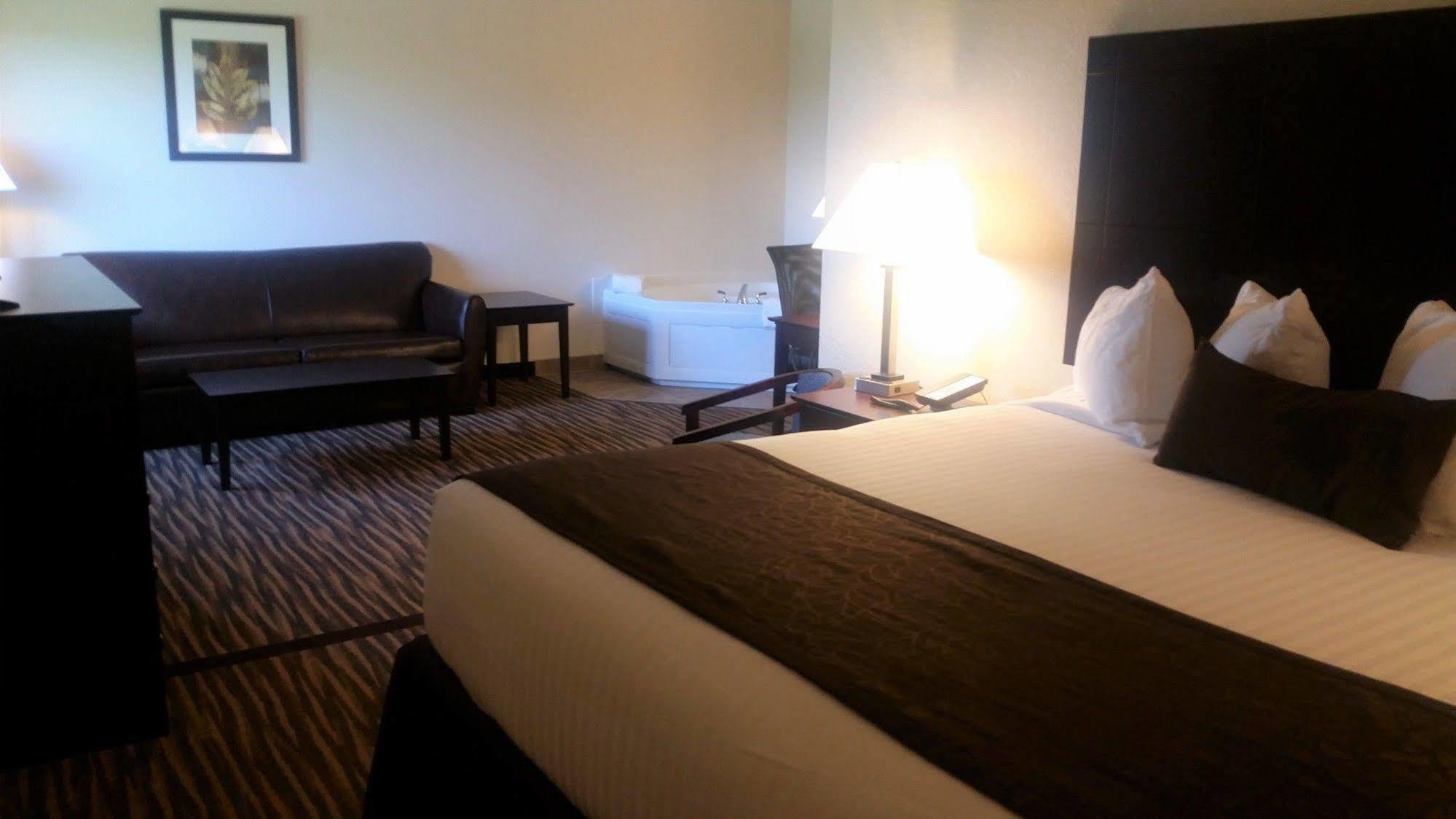 Cobblestone Inn & Suites Maryville Esterno foto